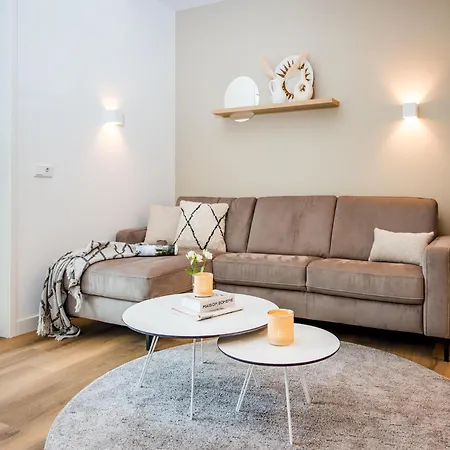 Nature Retreat With Sauna, Cleaning Included Hébergement de vacances Voorthuizen