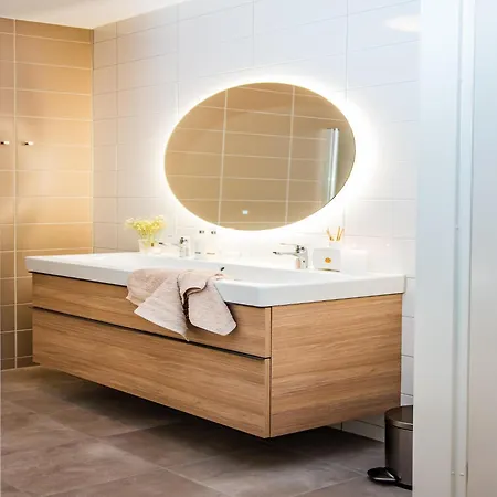 Nature Retreat With Sauna, Cleaning Included Voorthuizen