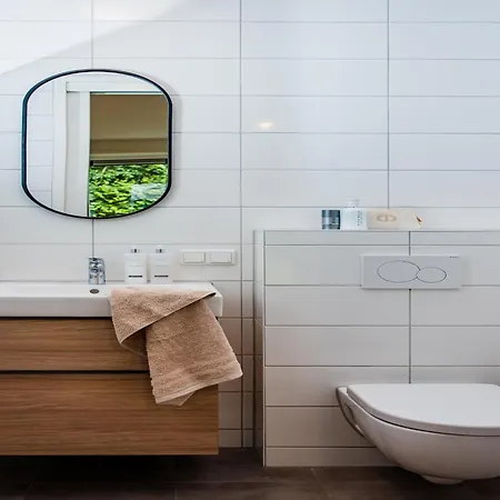 Nature Retreat With Sauna, Cleaning Included Hébergement de vacances