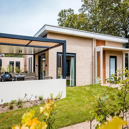 Nature Retreat With Sauna, Cleaning Included Hébergement de vacances Voorthuizen